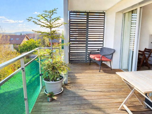 Superbe appartement T4 avec terrasse et vue Mont Blanc Proch. 84m² Prévessin Moëns
