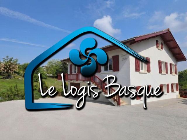 Superbe appartement T5 entièrement rénové avec jardin et stationnements