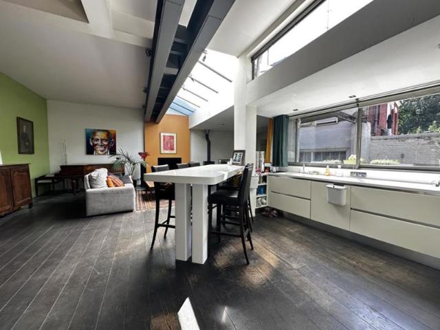 SUPERBE APPARTEMENT TYPE LOFT FACE À LA DEÛLE LILLE VAUBAN 132M2