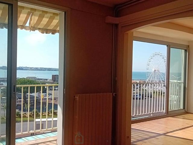 Superbe appartement traversant double vue Mer, Royan