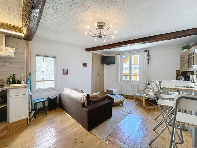 Superbe Appartement triplex de 74m2 à Saint Etienne de Tinée !