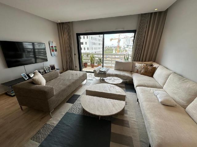 Superbe appartement vide à louer 100 m² à cfc