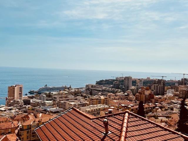 SUPERBE APPARTEMENT VILLA 3P 95 M2 VUE MER