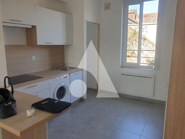 Superbe appartement 1 chambre entièrement rénové à Douai