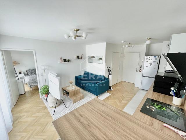 Superbe appartement 2 pièces à vendre à Alfortville Grand standing, récent et idéalement situé !