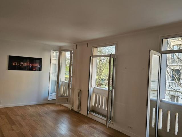 Superbe appartement 2 pièces de 60 m² Paris 16e Boulevard Suc