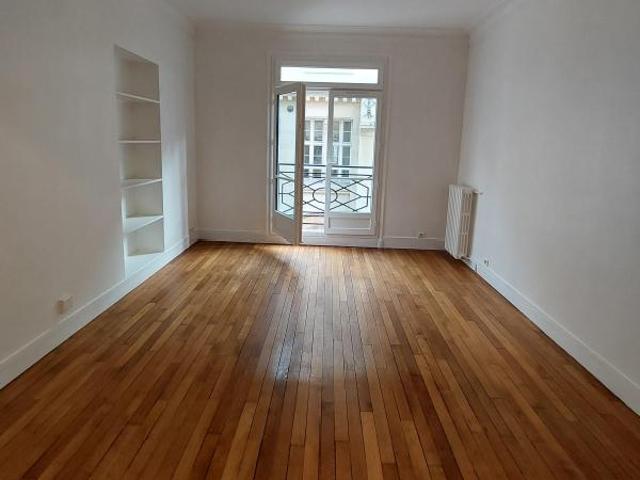 SUPERBE APPARTEMENT 2 PIECES 50m² TERNES