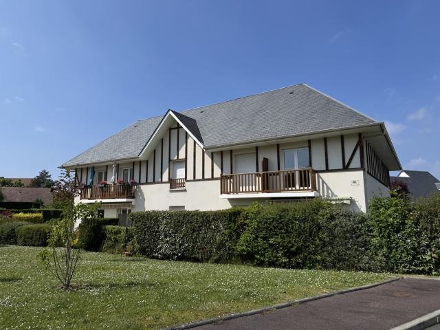 SUPERBE APPARTEMENT 3 PIECES 64 M2 + PARKING