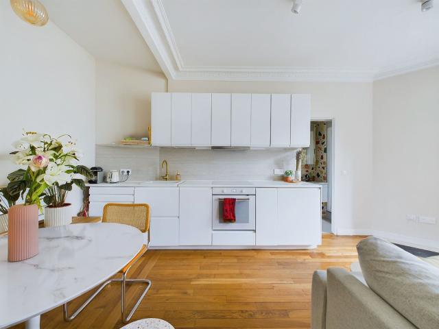 Superbe appartement 43m², Jules Joffrin Paris loyer tout inclus