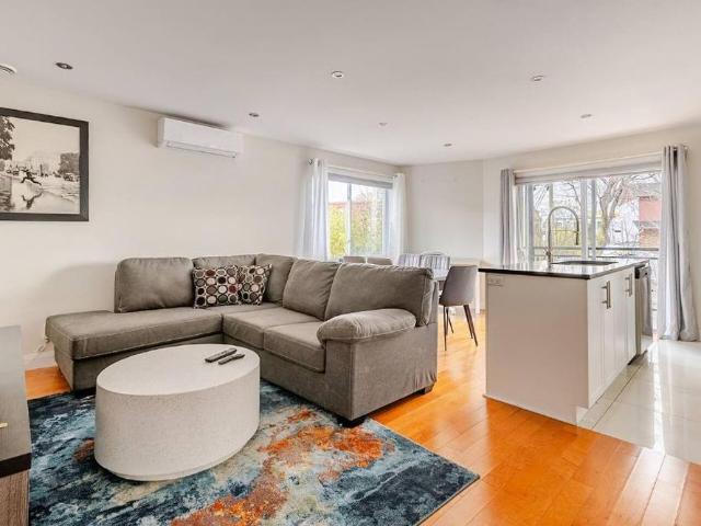 Superbe Appartement 4 1/2 à louer semi meublé