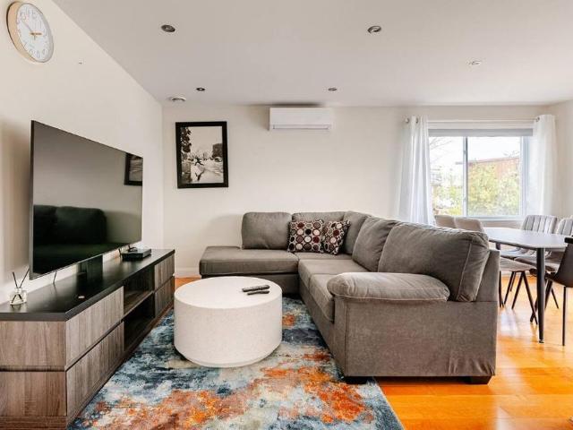 Superbe Appartement 4 1/2 à louer semi meublé