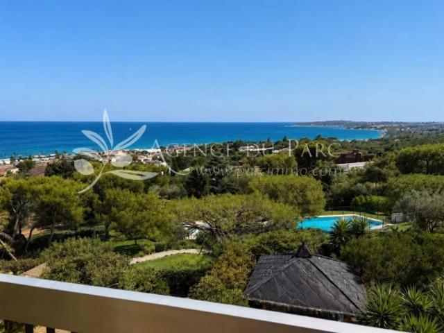 Superbe appartement 4 pièces avec vue mer à Villeneuve Loubet