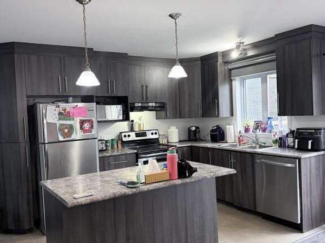 Superbe Appartement 5 1/2 3CC