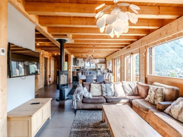 Superbe chalet 7 chambres avec appartement indépendant à proximité du centre de Morzine