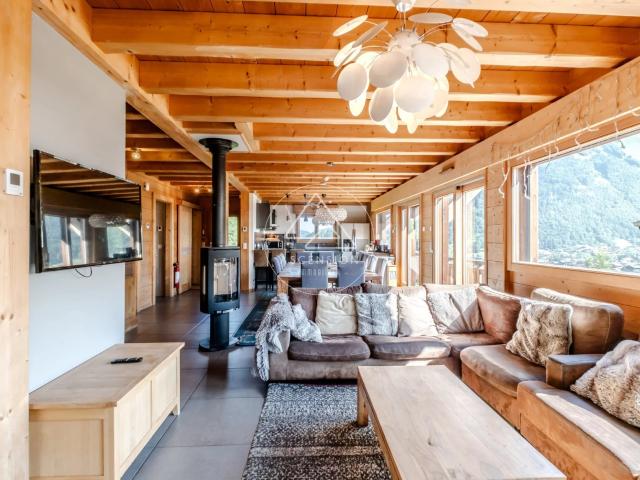 Superbe chalet 7 chambres avec appartement indépendant à pro. 230m² Morzine Avoriaz