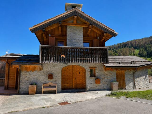 SUPERBE CHALET COEUR DE STATION LES CLAUX