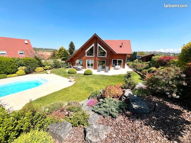 Superbe contemporaine climatisée à ossature bois 2005 4P 163m2 sol prestations HDG piscine jardin paysager 14,52ares situation dominante