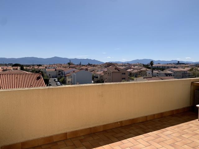 Superbe Duplex T5 avec Garage, Parking, et Terrasses