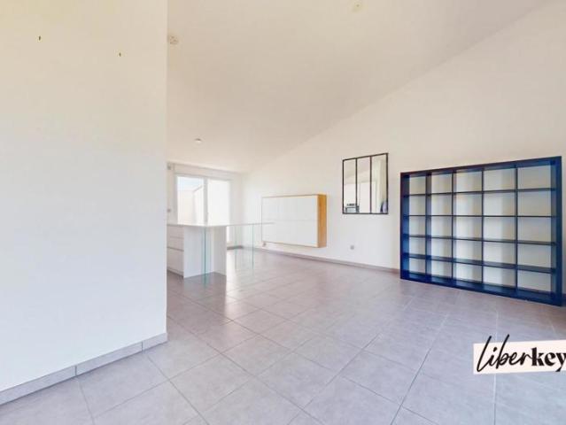 Superbe Duplex T5 avec Loggia Terrasse Parking 104 m² Saint Orens de Gameville