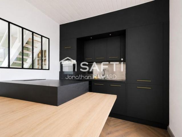 Superbe duplex rénové avec vue imprenable sur l'Erdre et l'Île de Versailles