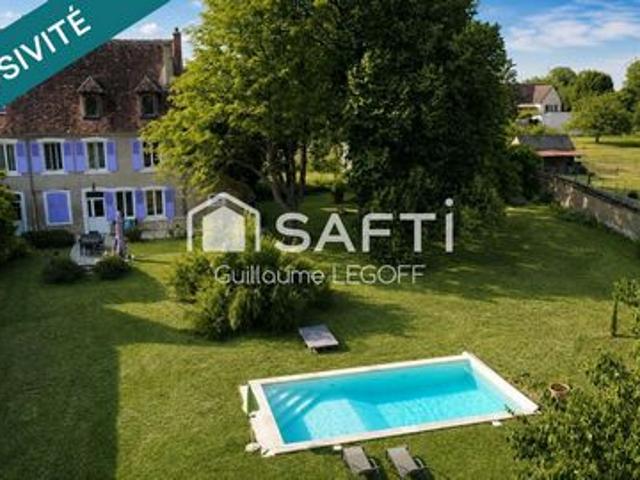 Superbe demeure de caractère de 203m² avec piscine