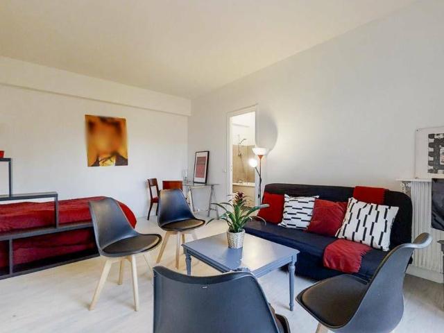 Superbe Double living meublé très bien situé 35m²