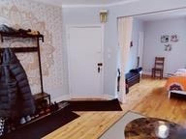 Superbe et chaleureux 3 1/2 PLATEAU MONT ROYAL, ÉLECTROS/MEUBLES DISPONIBLES AU BESOIN