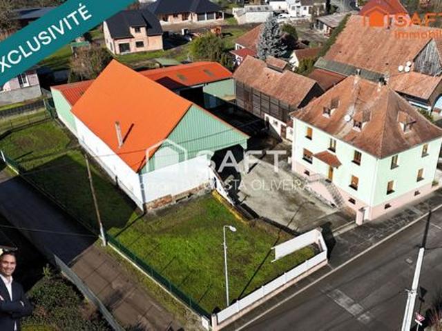 Superbe ensemble immobilier composé d’une maison d’habitation et de 3 dépendances, le tout est implanté sur 20,74 ares !