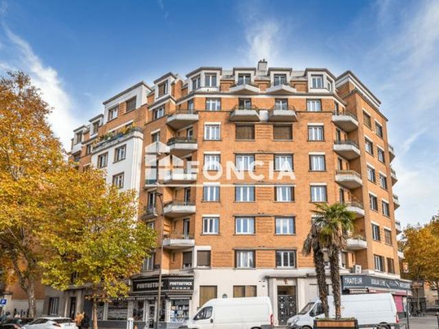 Superbe F3 de 63 m² – Immeuble bourgeois – Paris 19e