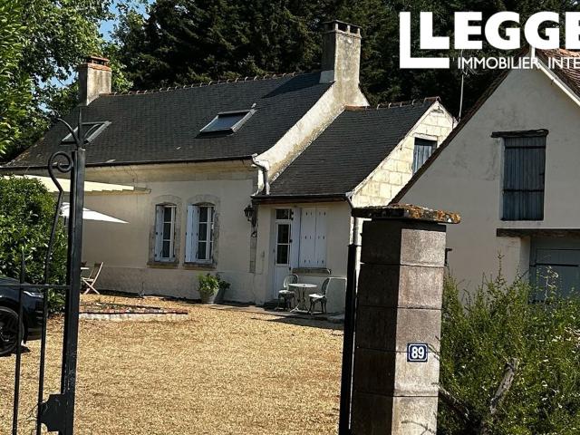 Superbe grande maison de 3 chambres avec piscine, en excellent état, dans une jolie situation