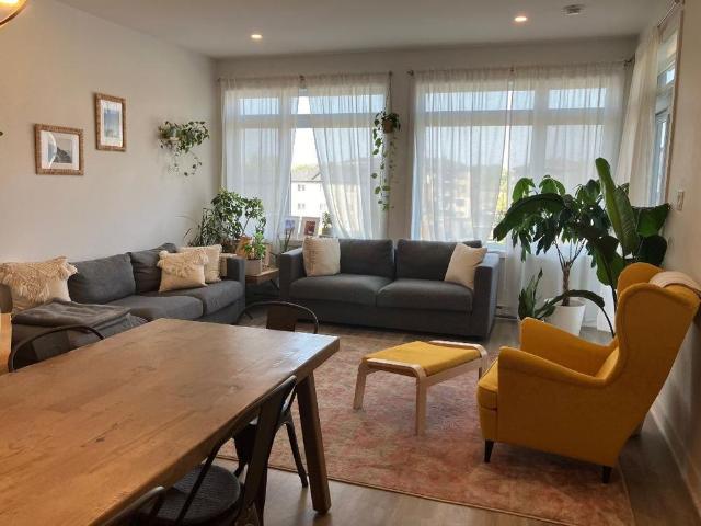 Superbe logement à louer au rez de chaussée /1200$ de rabais rabais de 100$ par mois pour 1 an