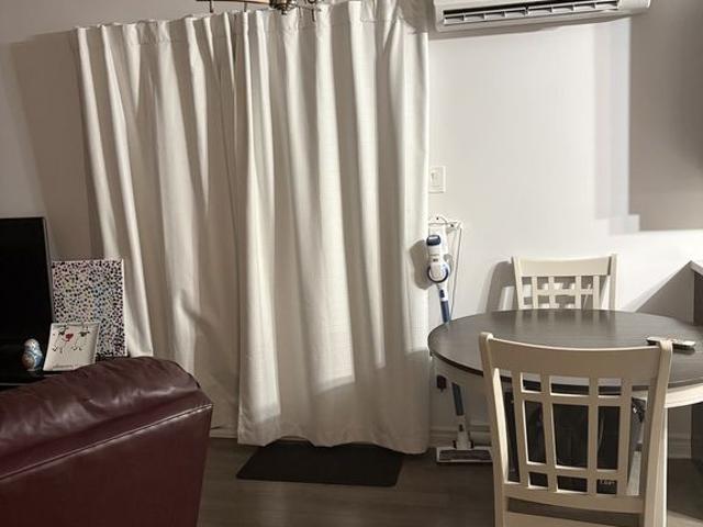Superbe Logement 4 1/2 à Louer
