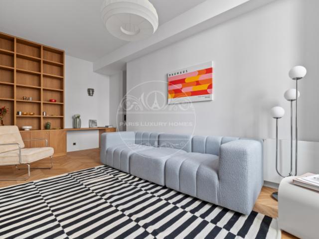 Superbe loft avec verrière à Paris 1er !