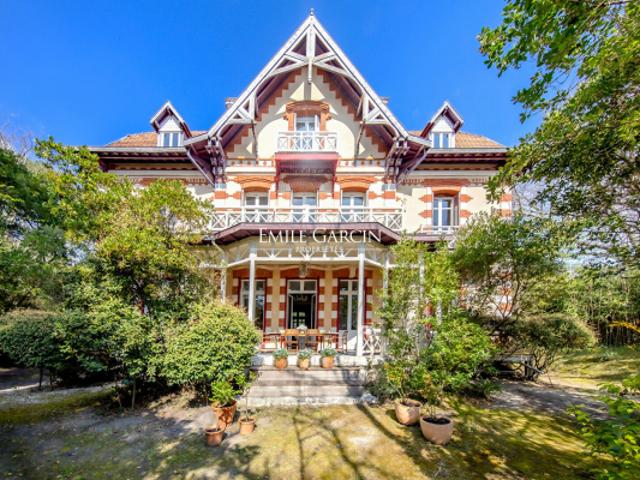 Superbe propriété en première ligne avec réserve foncière à vendre Bassin d'Arcachon