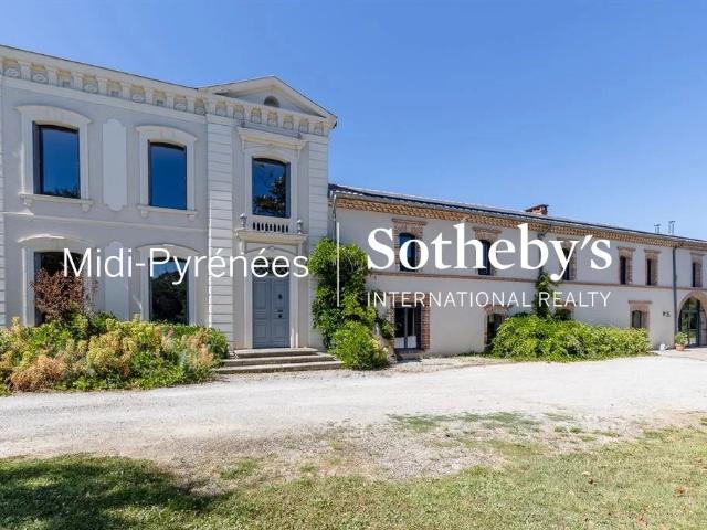 Superbe propriété équestre et gîtes