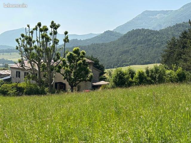 Superbe propriété familiale de 330m2 dans un écrin de nature