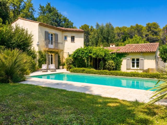 Superbe provençale au calme absolu 190m² Roquefort les Pins