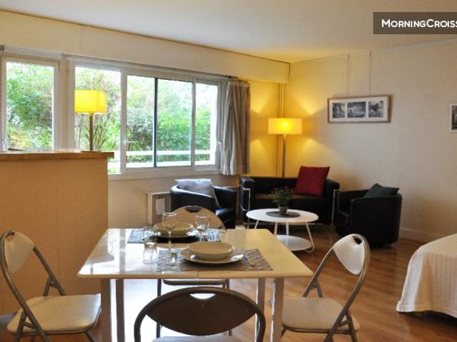Superbe studio 40 m2 rez de jardin