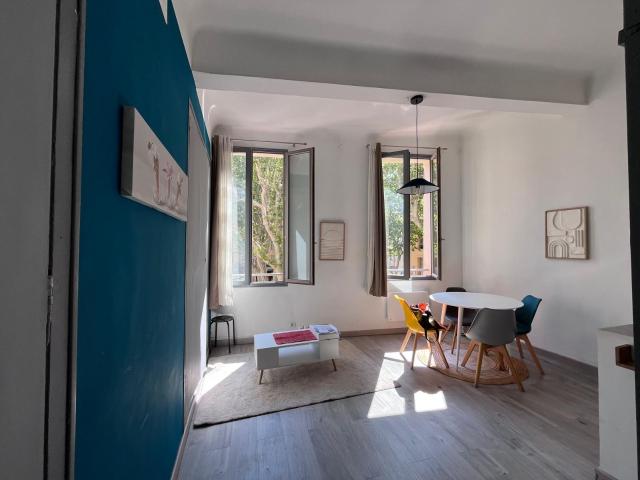 Superbe Studio avec mezzanine, Aix en Provence, coeur historique