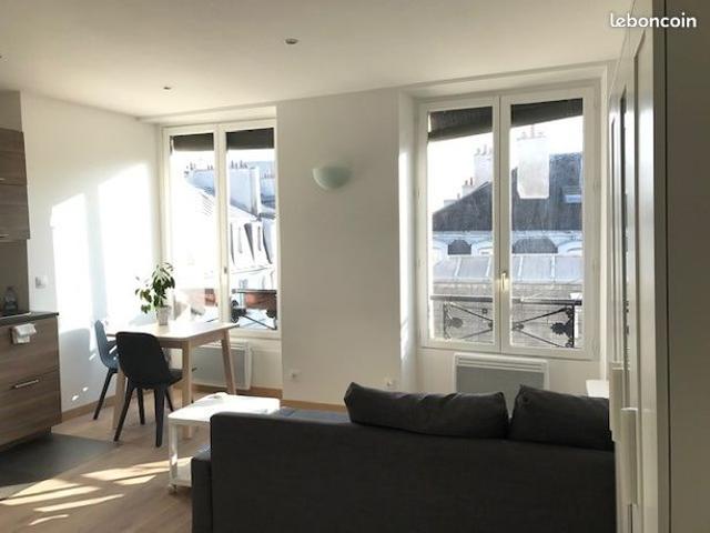 Superbe Studio ensoleillé Vue dégagée