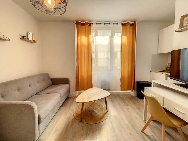 Superbe studio meublé 17m² rénové