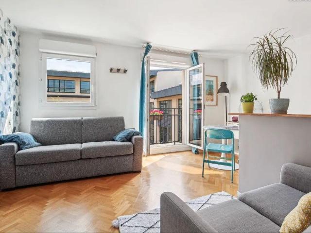 Superbe studio meublé 27m² avec balcon exposé Sud