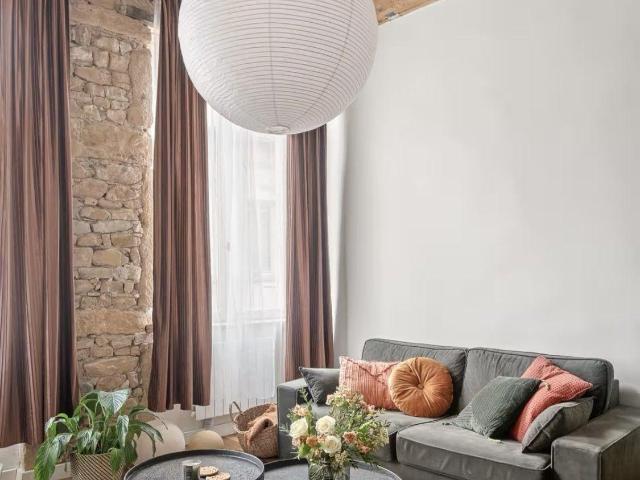 Superbe studio meublé 31m² 42m² au sol