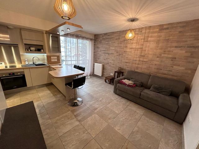 Superbe Studio meublé à louer à Avon