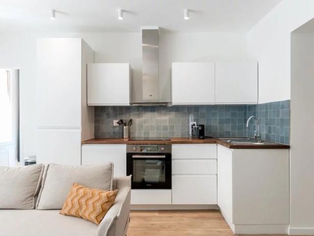 SUPERBE T4 MEUBLE SPECIAL COLOCATION CASTELLANE CANTINI