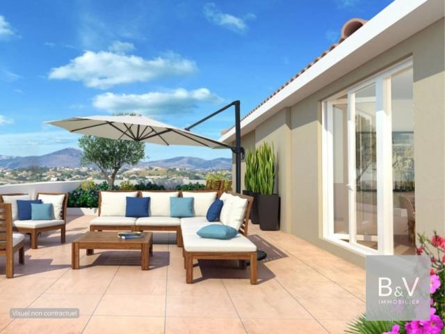 Superbe T4 en dernier étage avec terrasse de 57 m² et vue mer