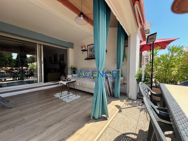 Superbe t1 en rez de jardin avec grande terrasse et jardin plein sud