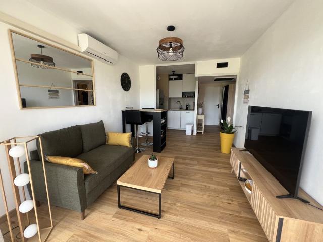 SUPERBE T2 avec terrasse, parking et cave