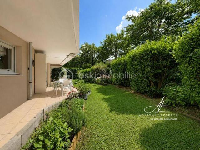 Superbe T3 de 64 m² en rez de jardin avec terrasse et grand jardin à Vieugy