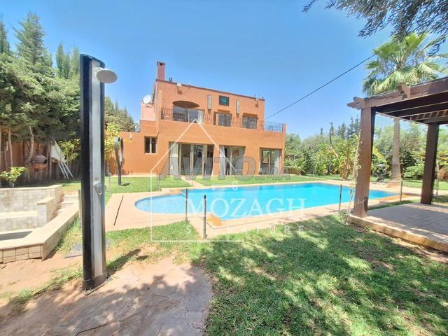 Superbe villa meublée avec piscine privée